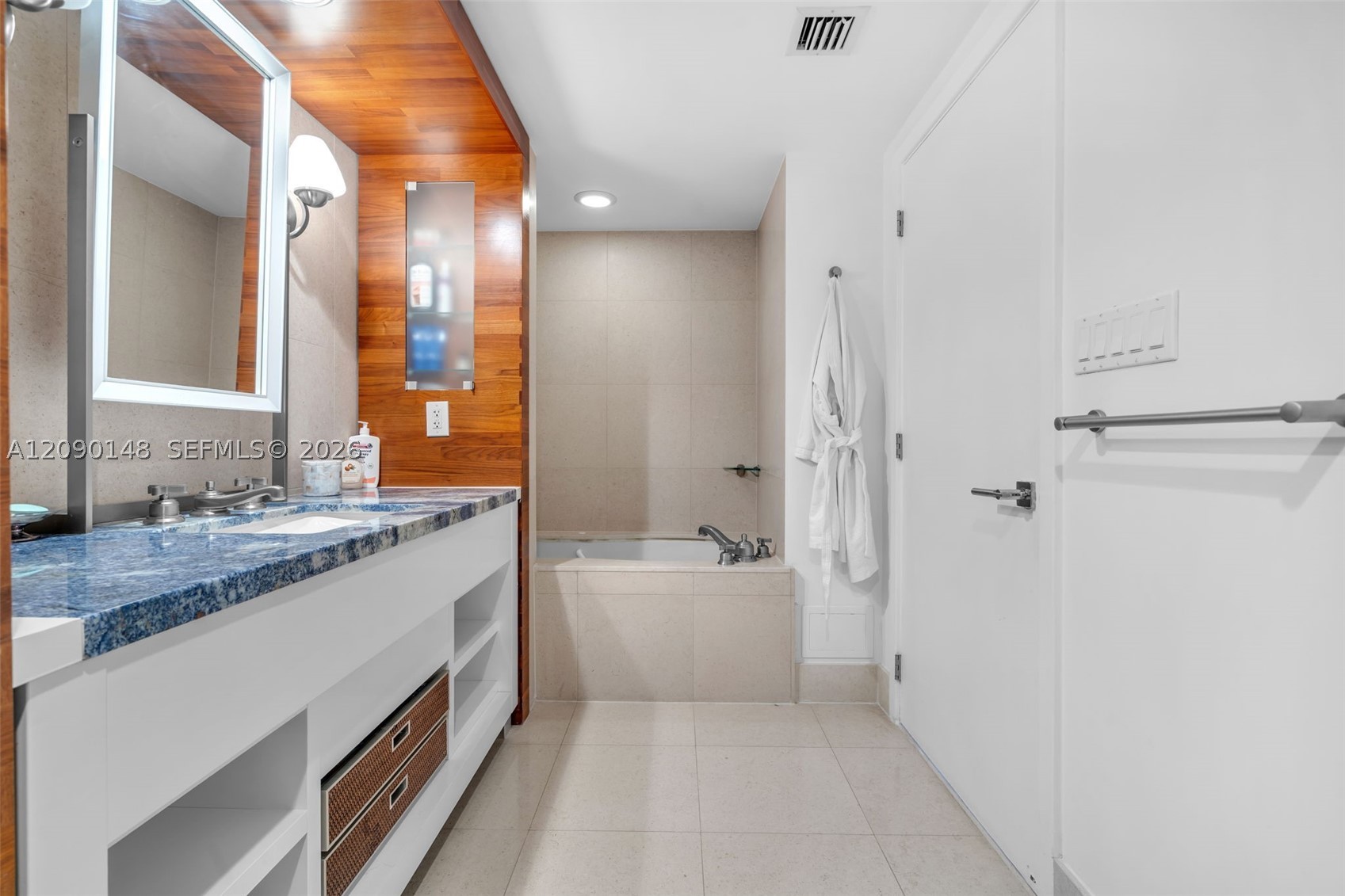 6801 Collins Ave #LPH12 (Door LPH01), Miami Beach FL 33141