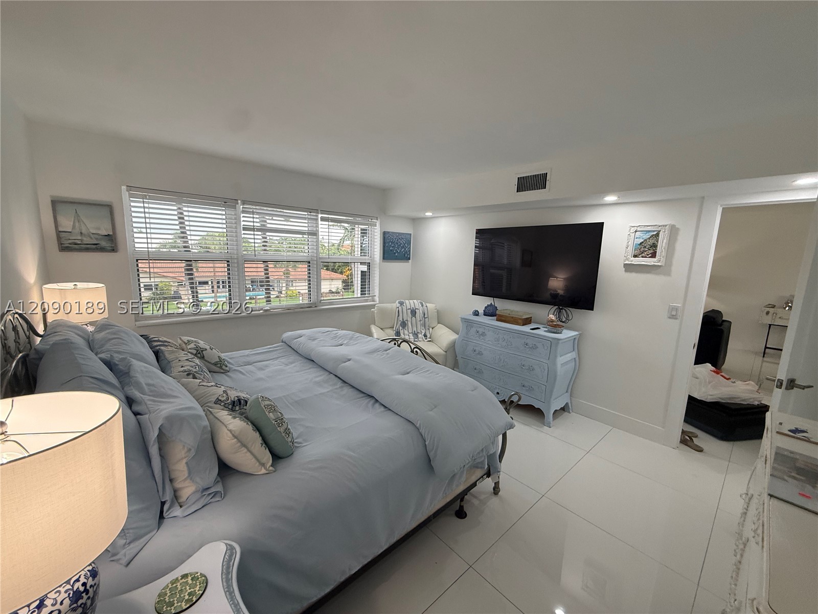 Fort Lauderdale FL 33308 - A12090189