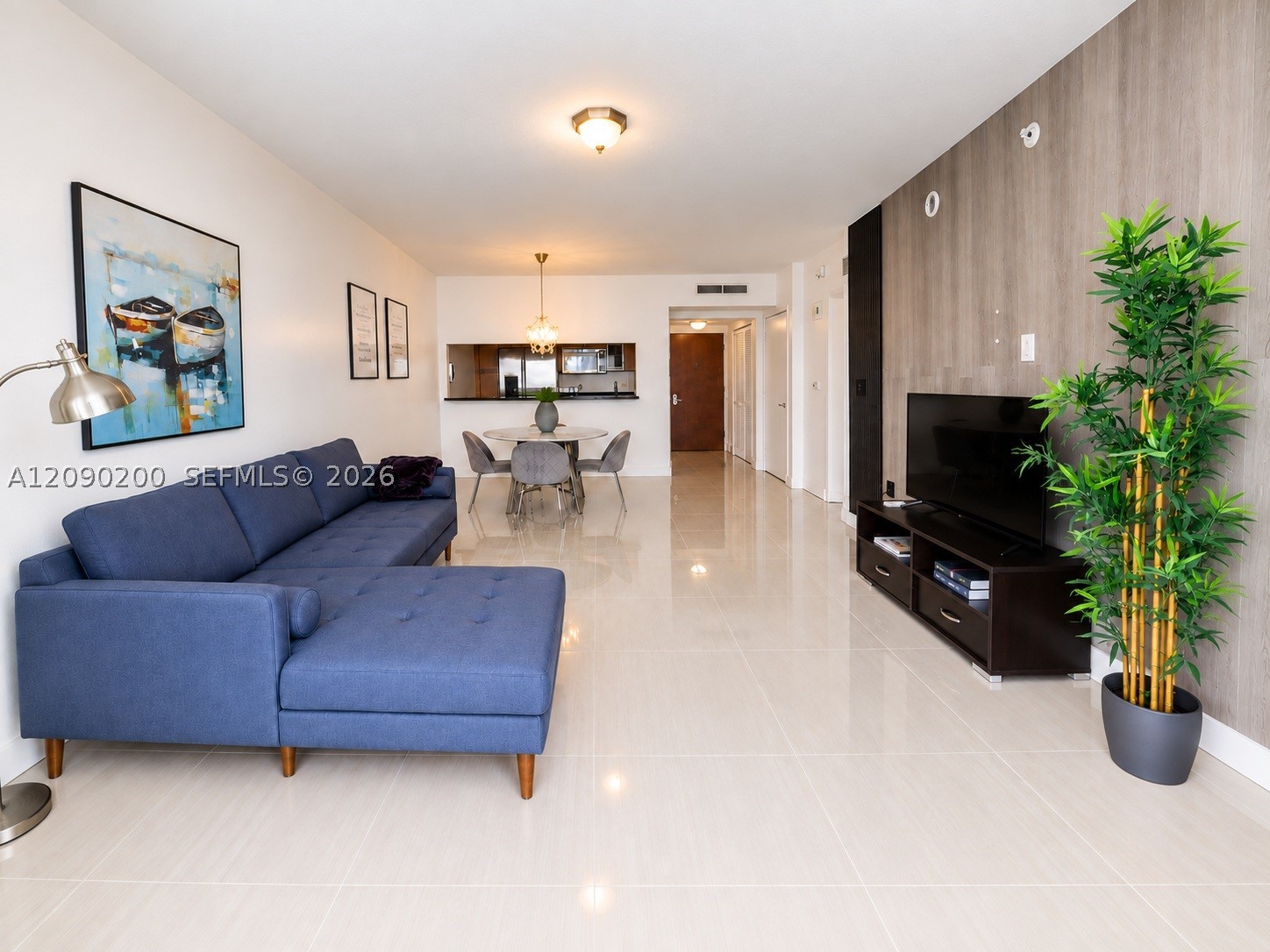 31 SE 5 ST #1203, Miami FL 33131