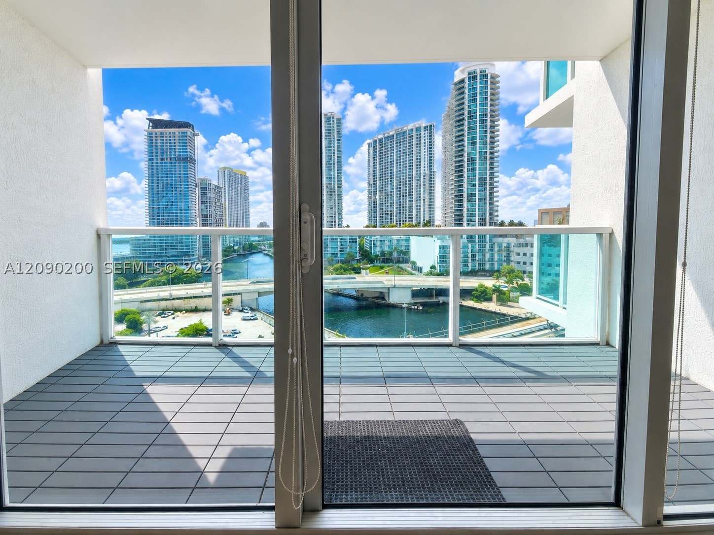31 SE 5 ST #1203, Miami FL 33131