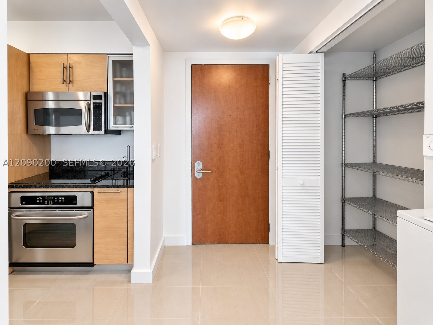 31 SE 5 ST #1203, Miami FL 33131