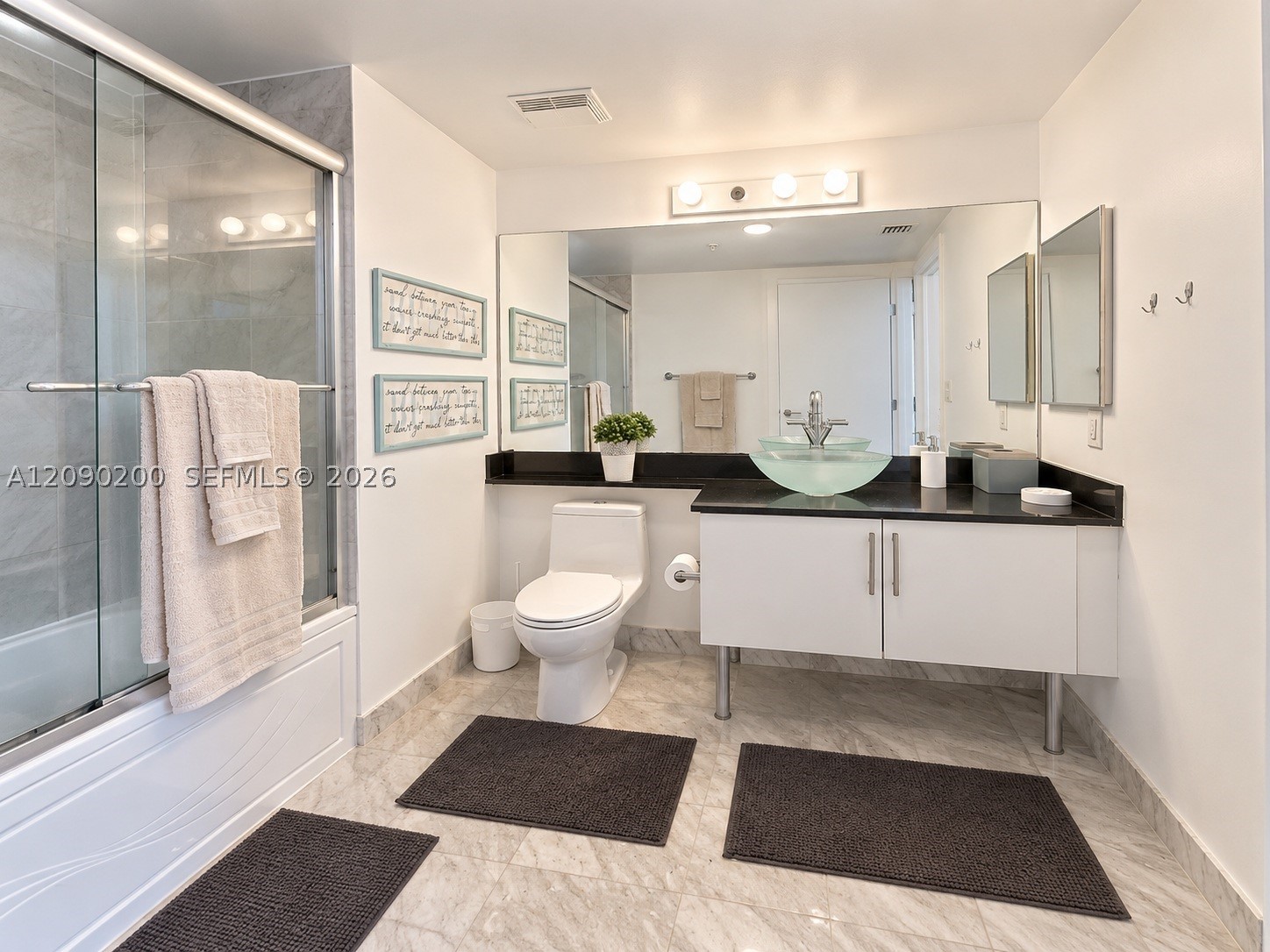 31 SE 5 ST #1203, Miami FL 33131