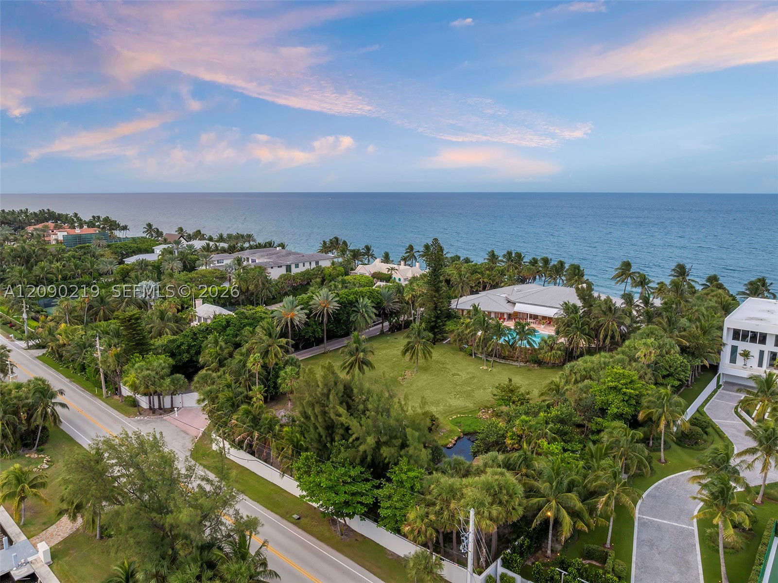 960 S Ocean Blvd, Manalapan FL 33462
