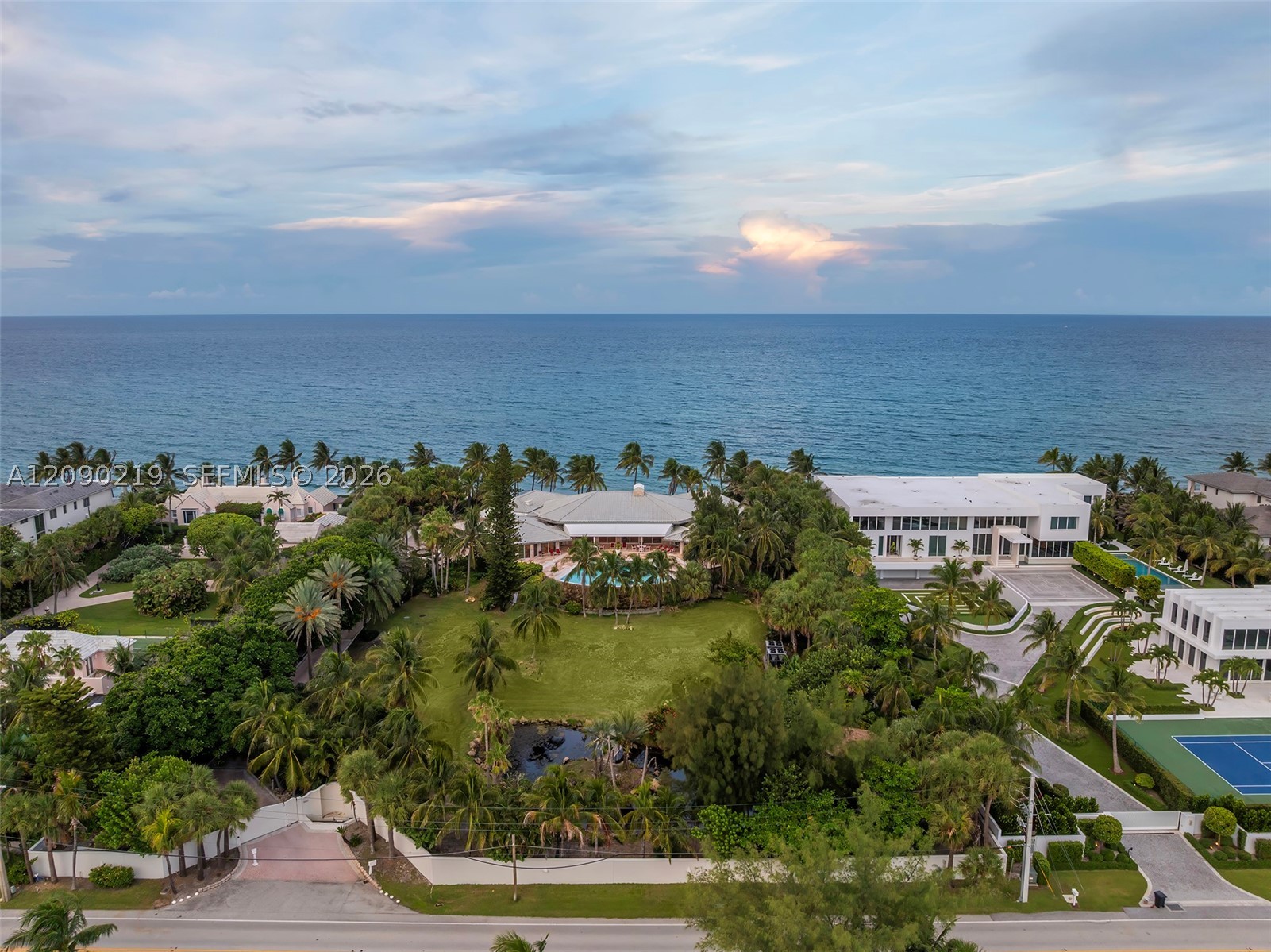 960 S Ocean Blvd, Manalapan FL 33462