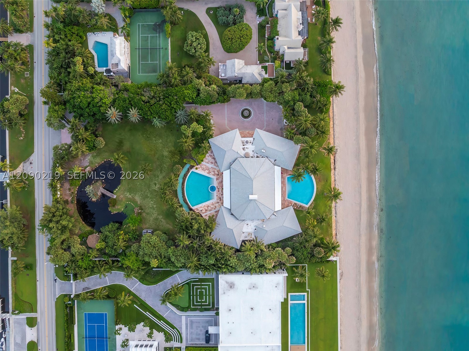 960 S Ocean Blvd, Manalapan FL 33462