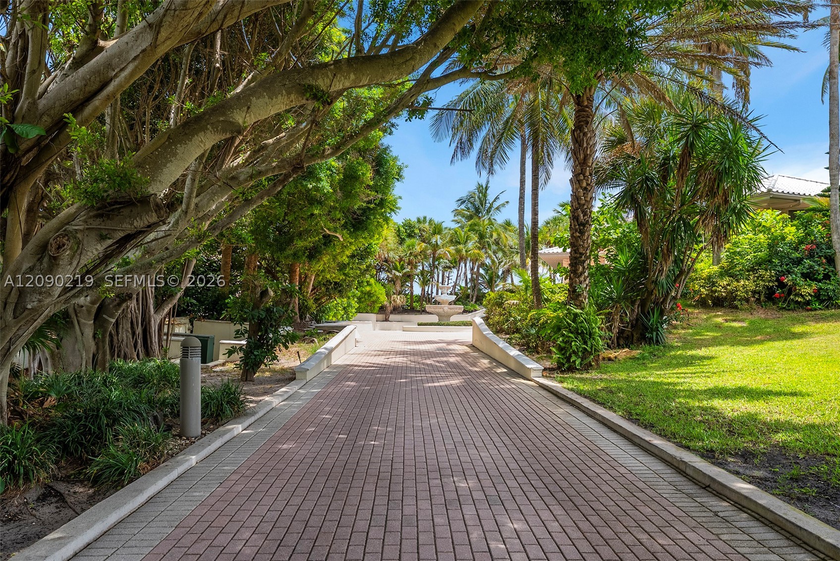 960 S Ocean Blvd, Manalapan FL 33462
