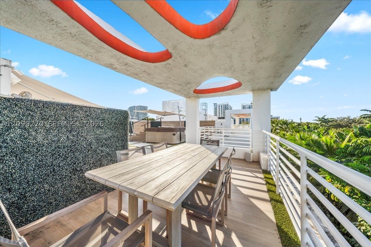 455 NE 39th St #306, Miami FL 33137