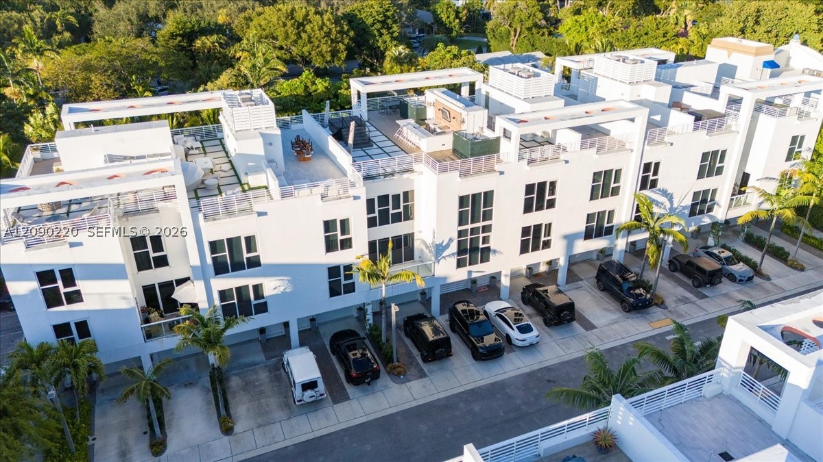 455 NE 39th St #306, Miami FL 33137