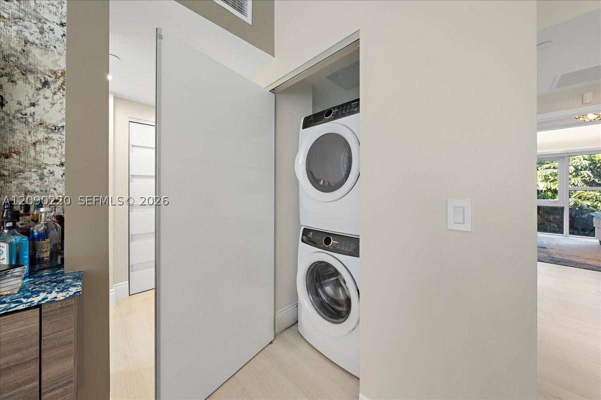 455 NE 39th St #306, Miami FL 33137