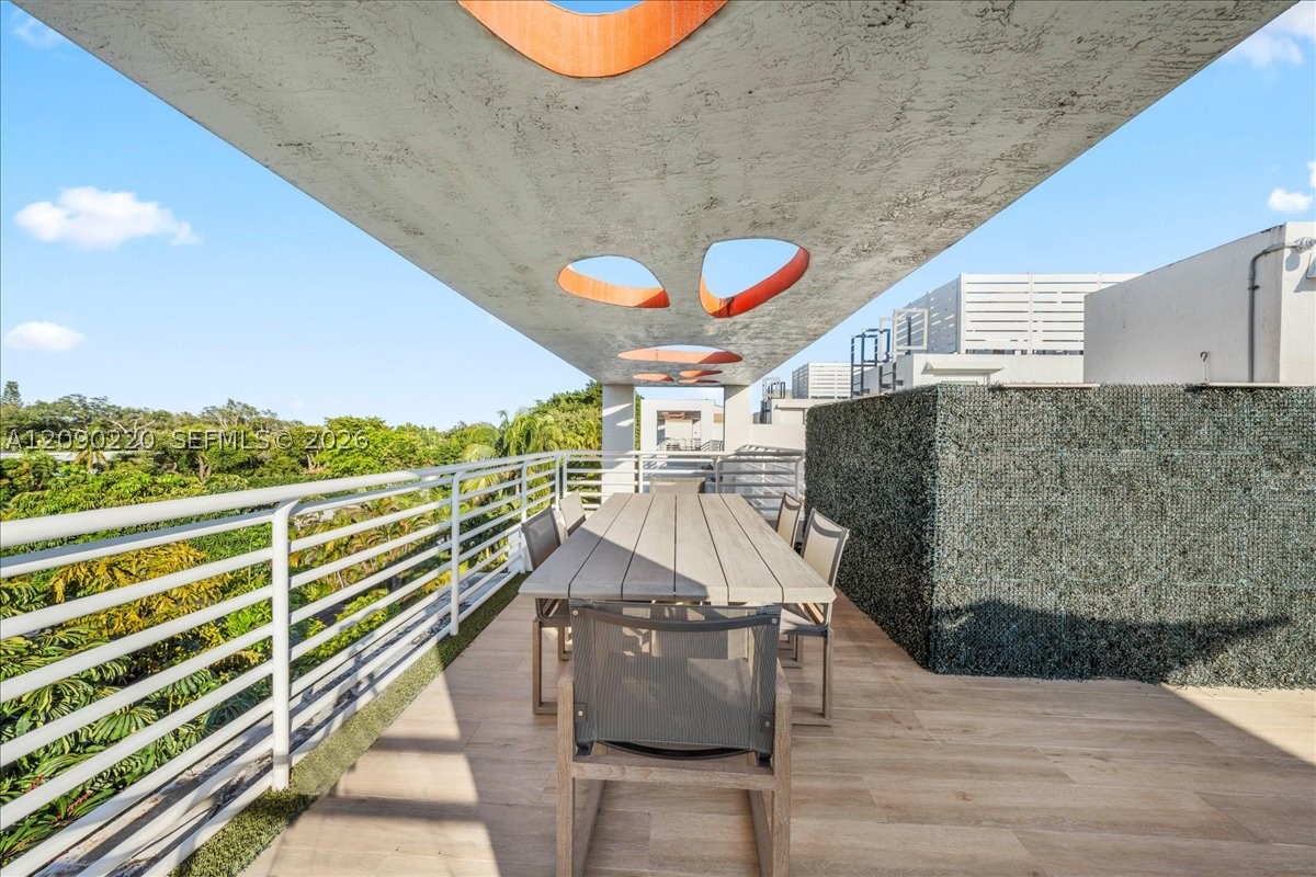 455 NE 39th St #306, Miami FL 33137