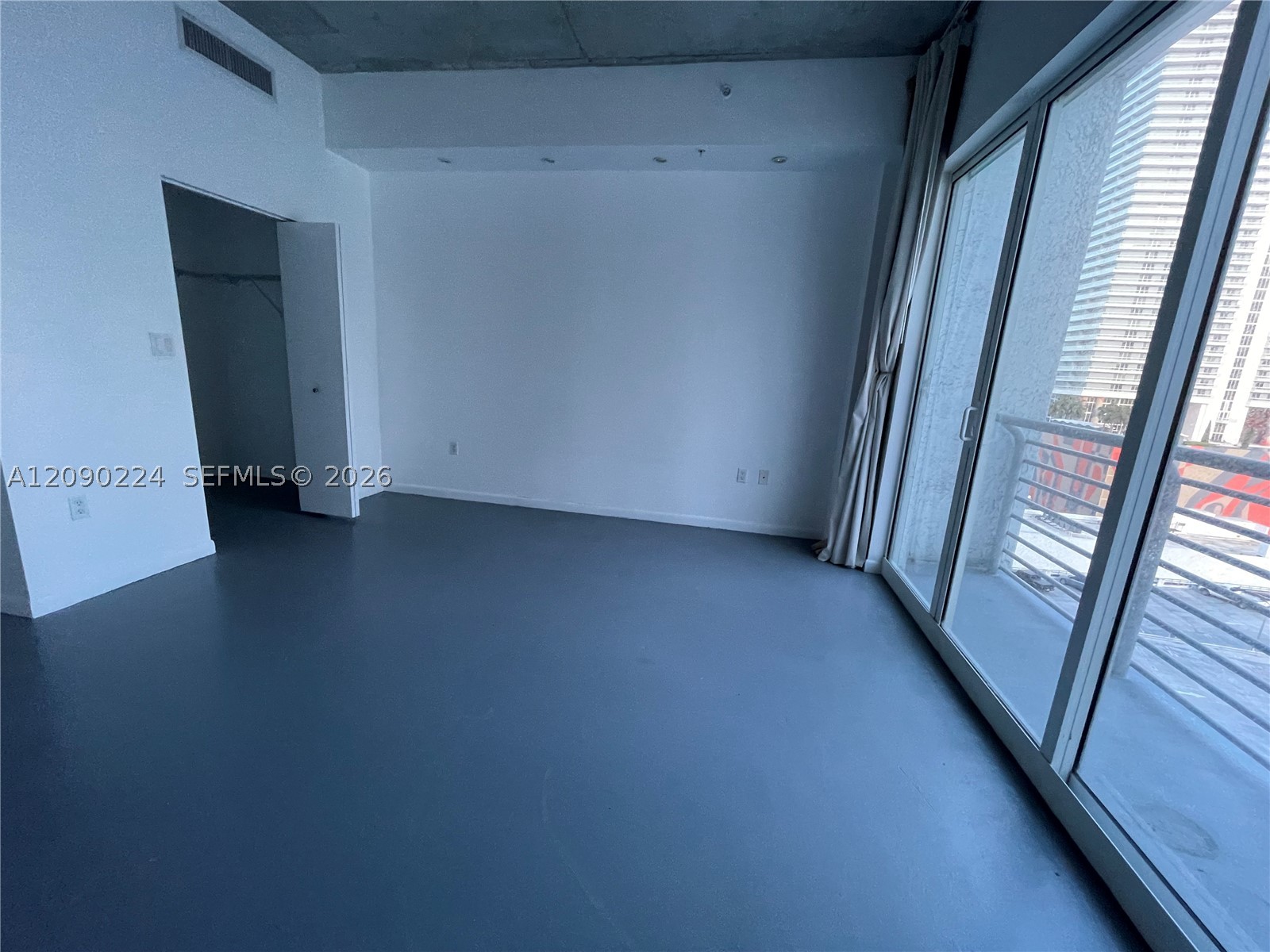 133 NE 2nd Ave #1406, Miami FL 33132