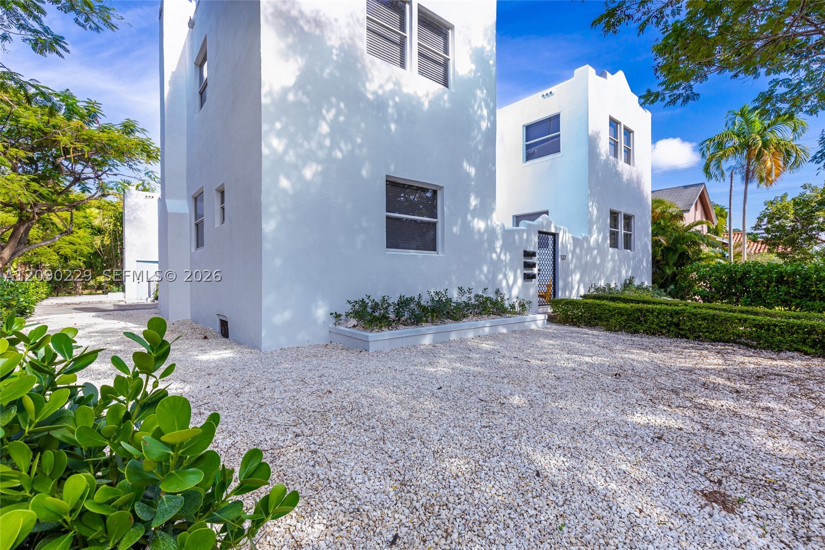 137 NE 47th St, Miami FL 33137