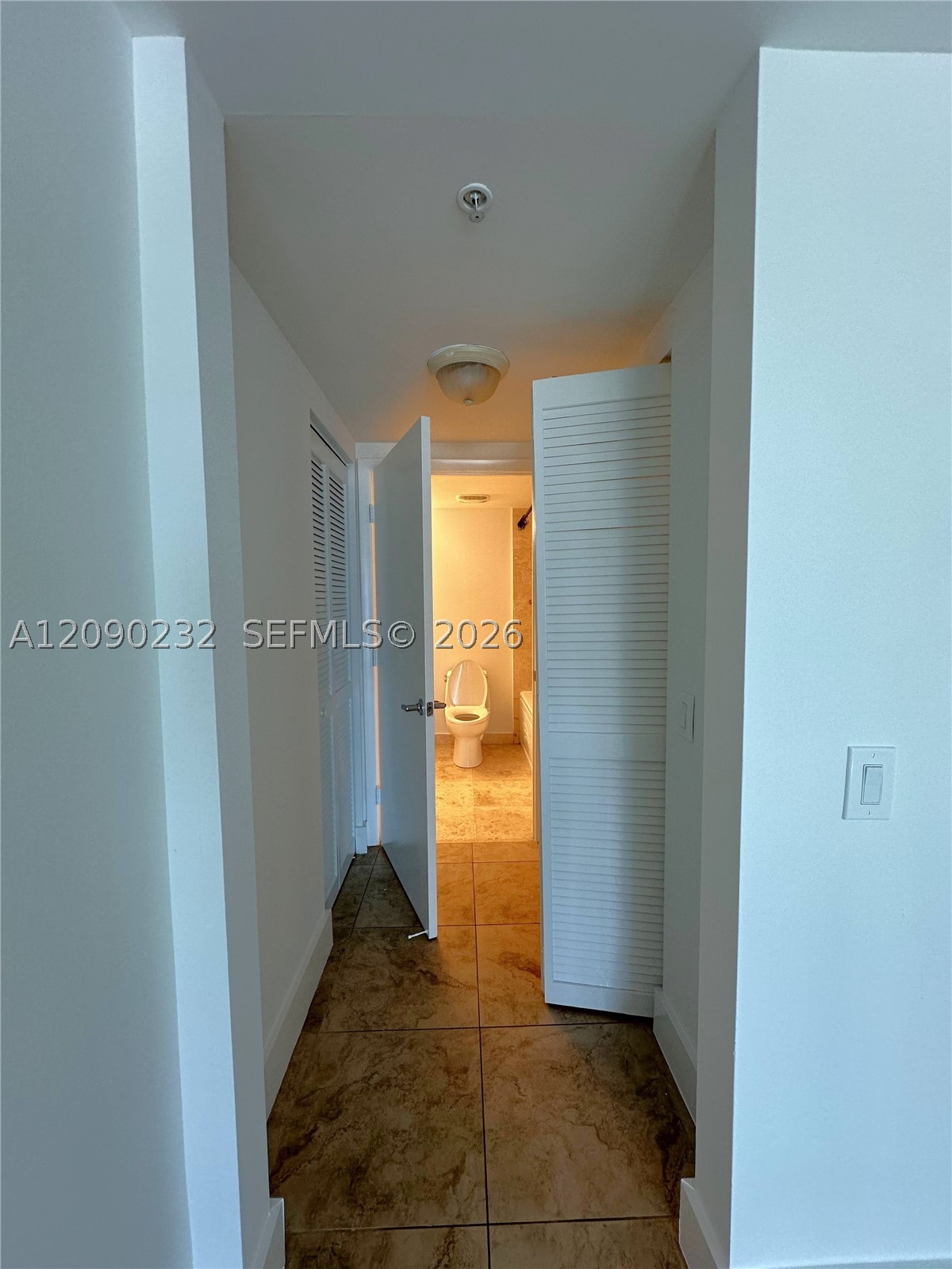 41 SE 5th St #1803, Miami FL 33131