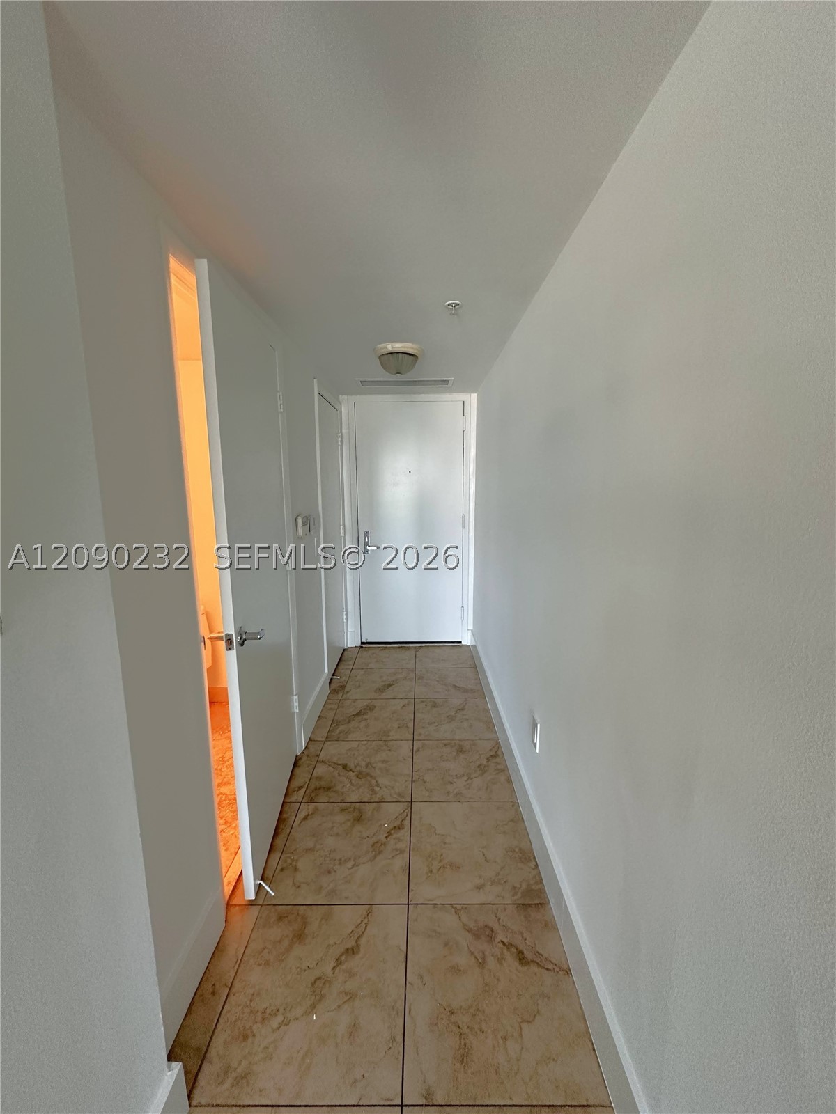 41 SE 5th St #1803, Miami FL 33131
