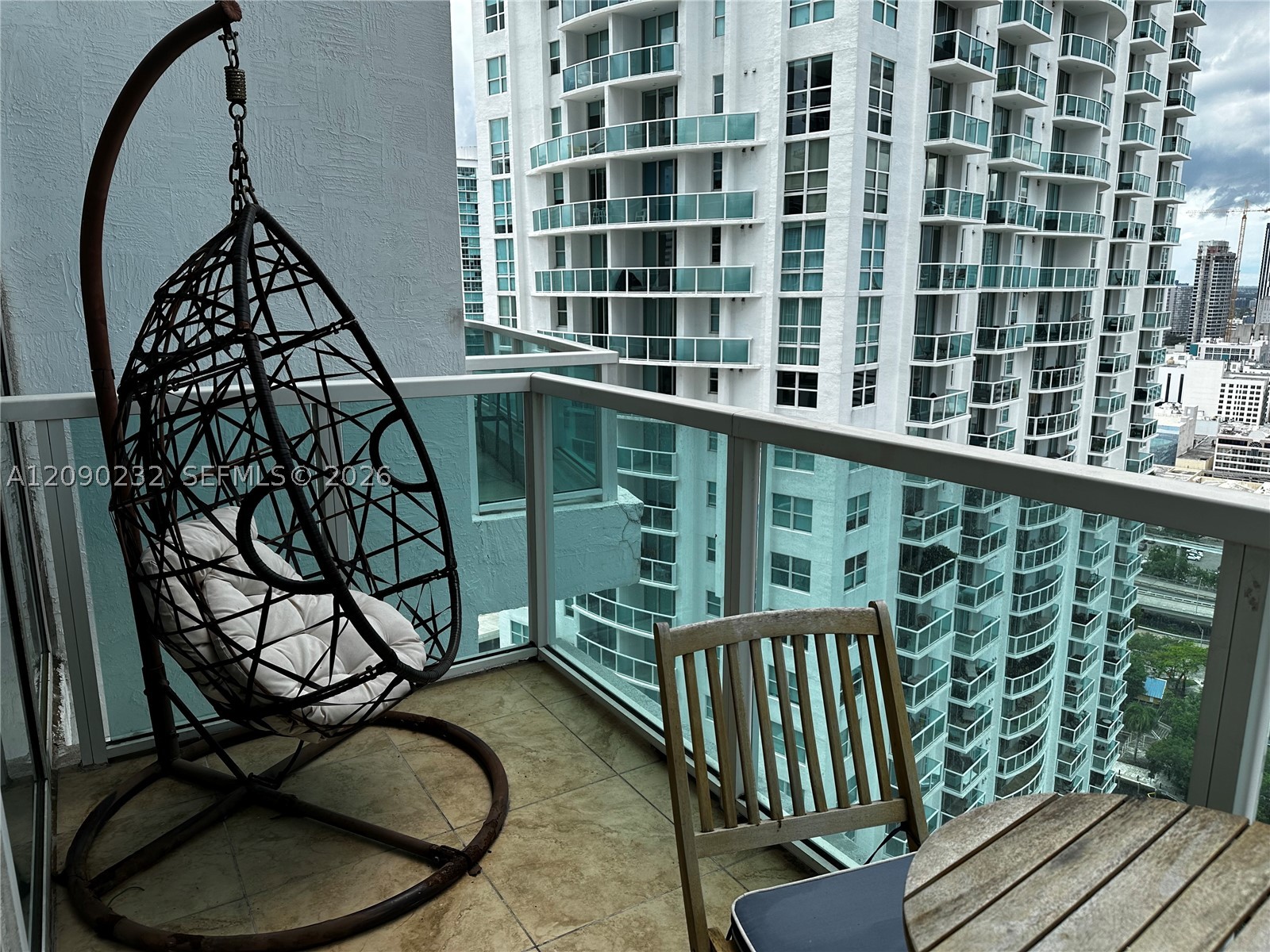 41 SE 5th St #1803, Miami FL 33131