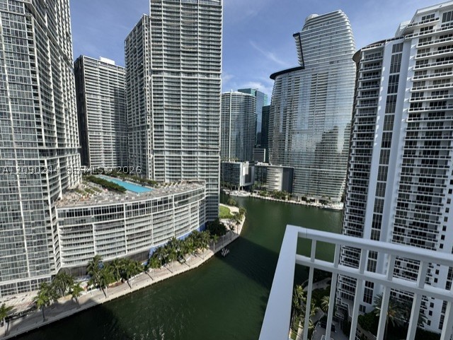 801 Brickell Key Blvd #2502, Miami FL 33131