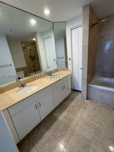 801 Brickell Key Blvd #2502, Miami FL 33131