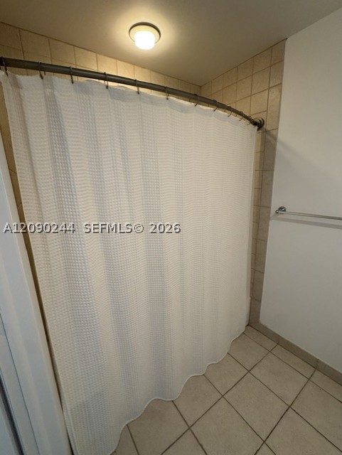 801 Brickell Key Blvd #2502, Miami FL 33131