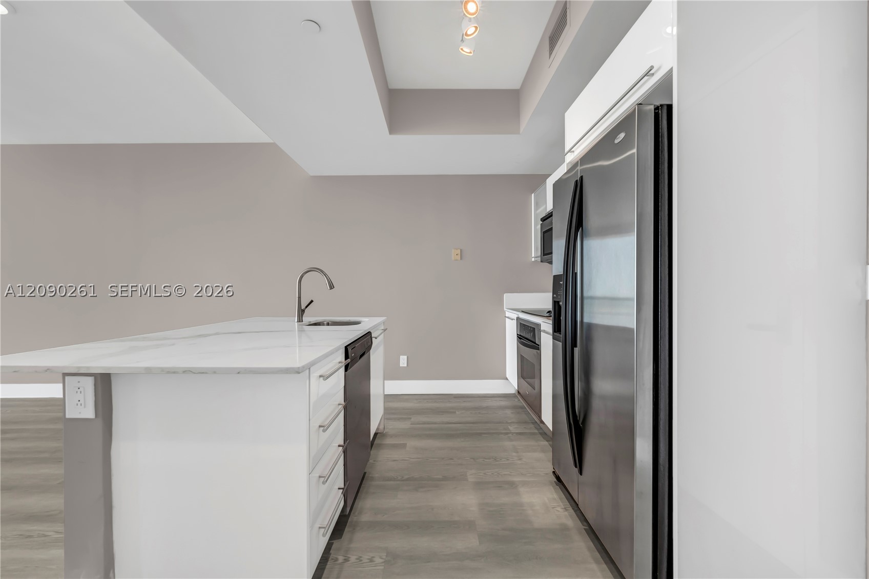 888 Biscayne Blvd #1710, Miami FL 33132