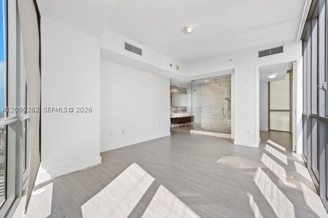 1100 Biscayne Blvd #5205, Miami FL 33132