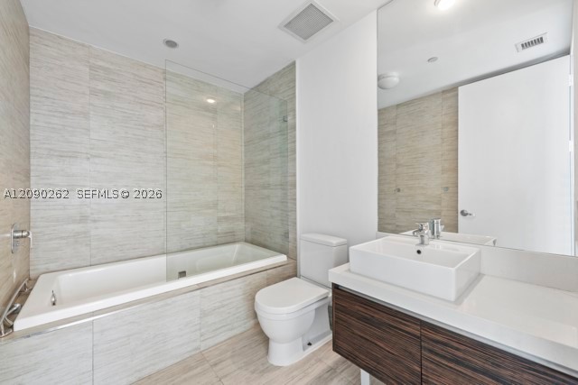1100 Biscayne Blvd #5205, Miami FL 33132
