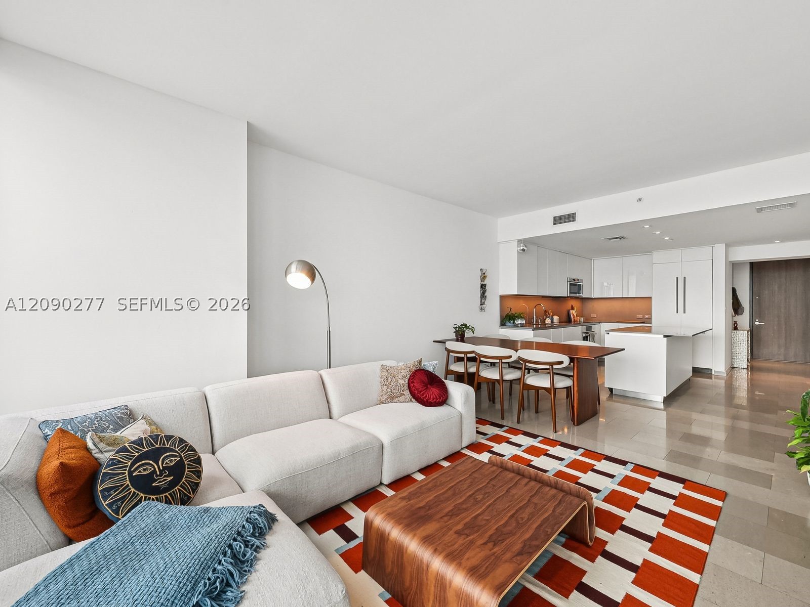 88 SW 7th St #2506, Miami FL 33130