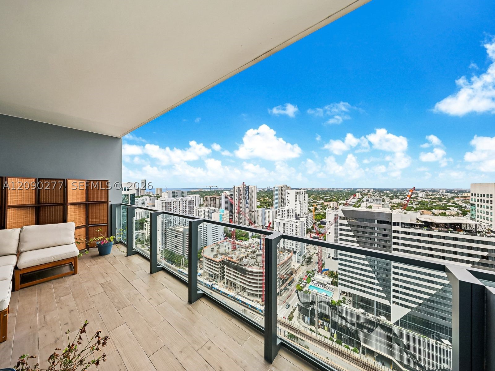 88 SW 7th St #2506, Miami FL 33130