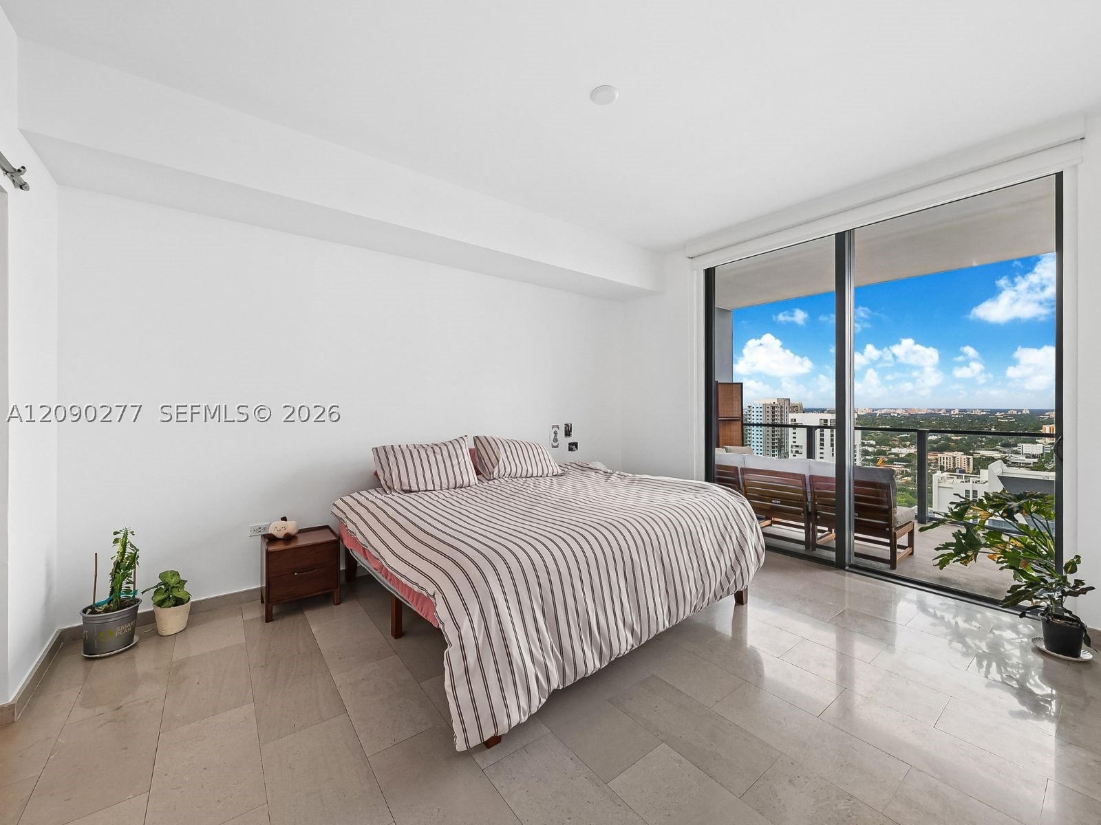 88 SW 7th St #2506, Miami FL 33130
