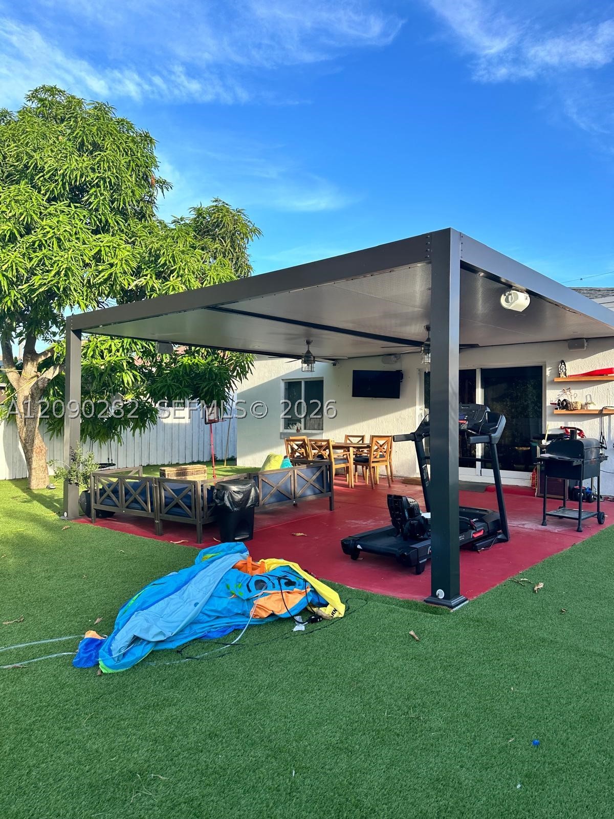 216 NW 9th St, Hallandale Beach FL 33009