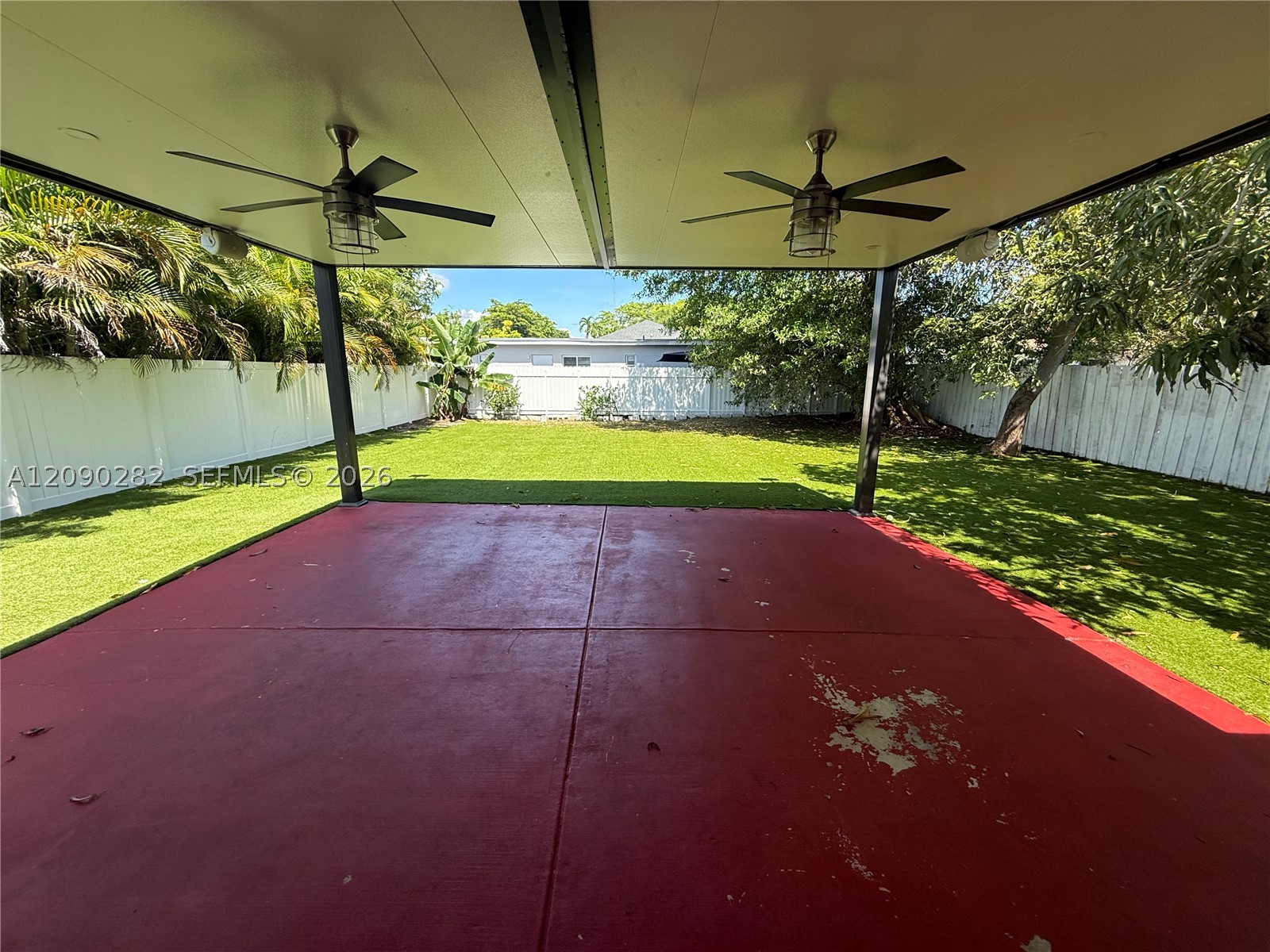 216 NW 9th St, Hallandale Beach FL 33009