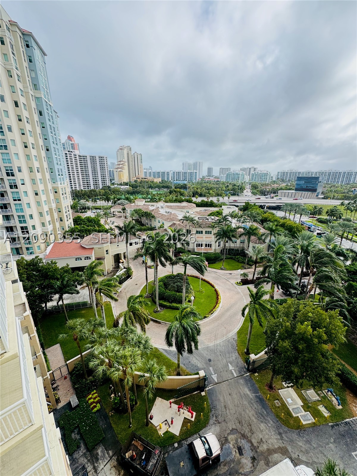 19501 W Country Club Dr #1006, Aventura FL 33180