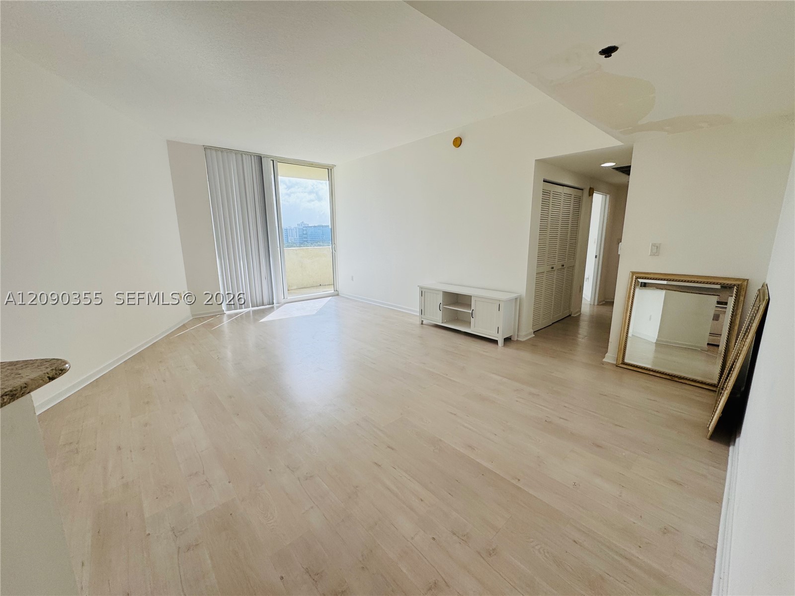 19501 W Country Club Dr #1006, Aventura FL 33180