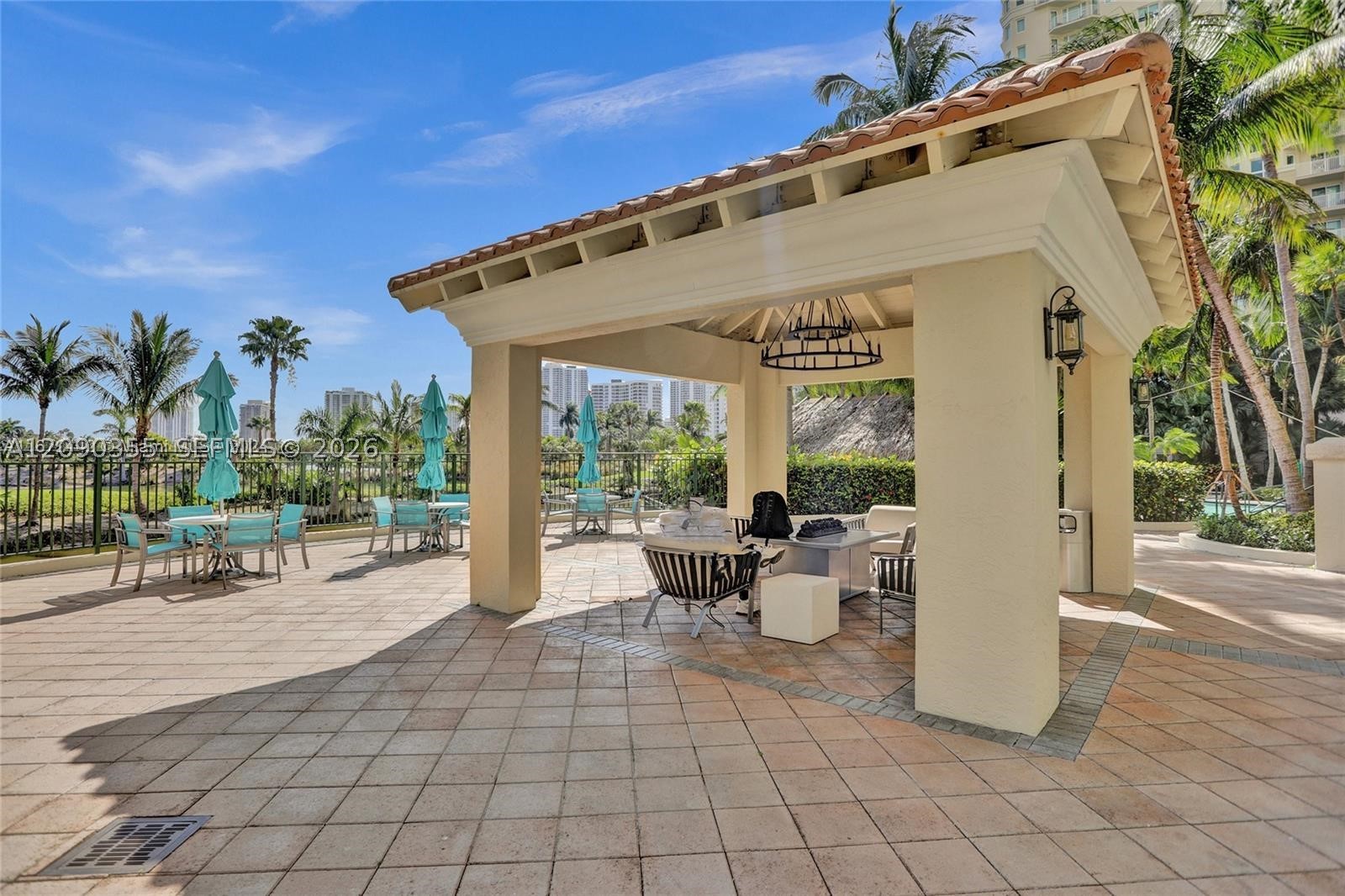 19501 W Country Club Dr #1006, Aventura FL 33180