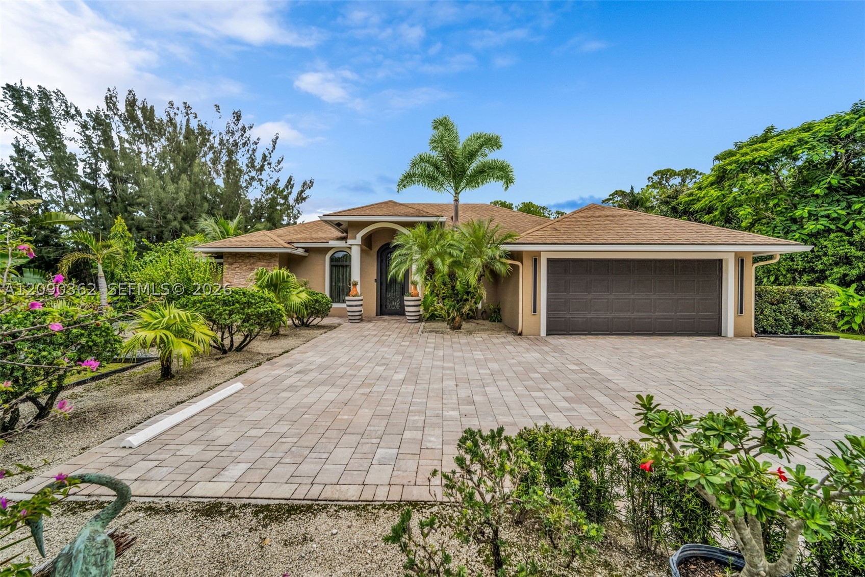 14800 April Dr, Loxahatchee FL 33470