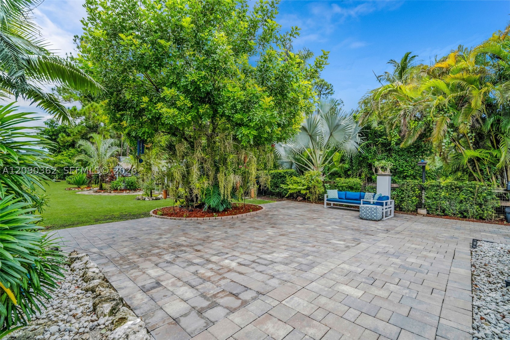 14800 April Dr, Loxahatchee FL 33470
