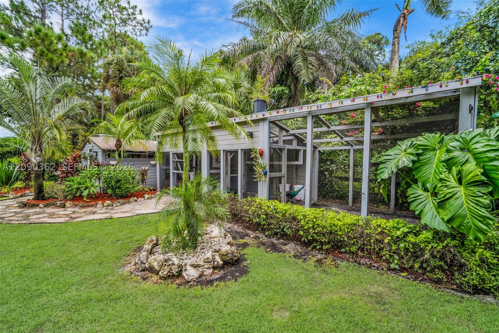 14800 April Dr, Loxahatchee FL 33470
