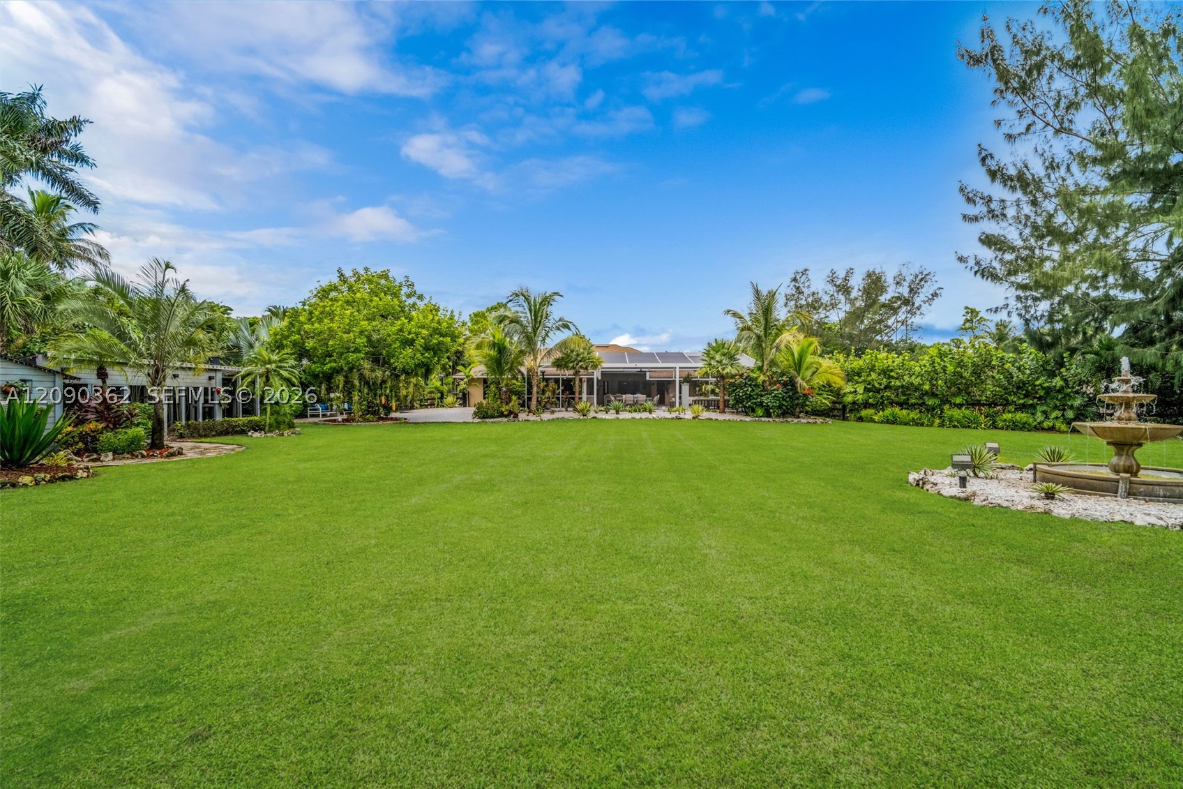 14800 April Dr, Loxahatchee FL 33470