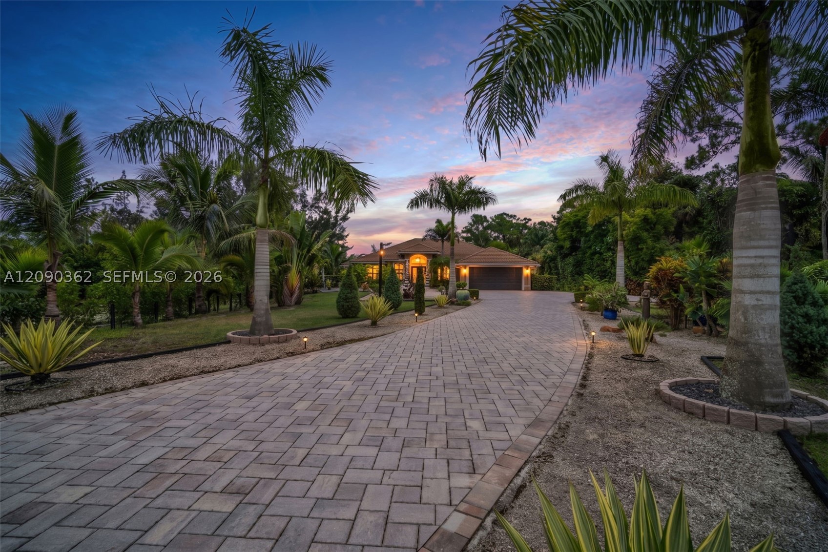 14800 April Dr, Loxahatchee FL 33470