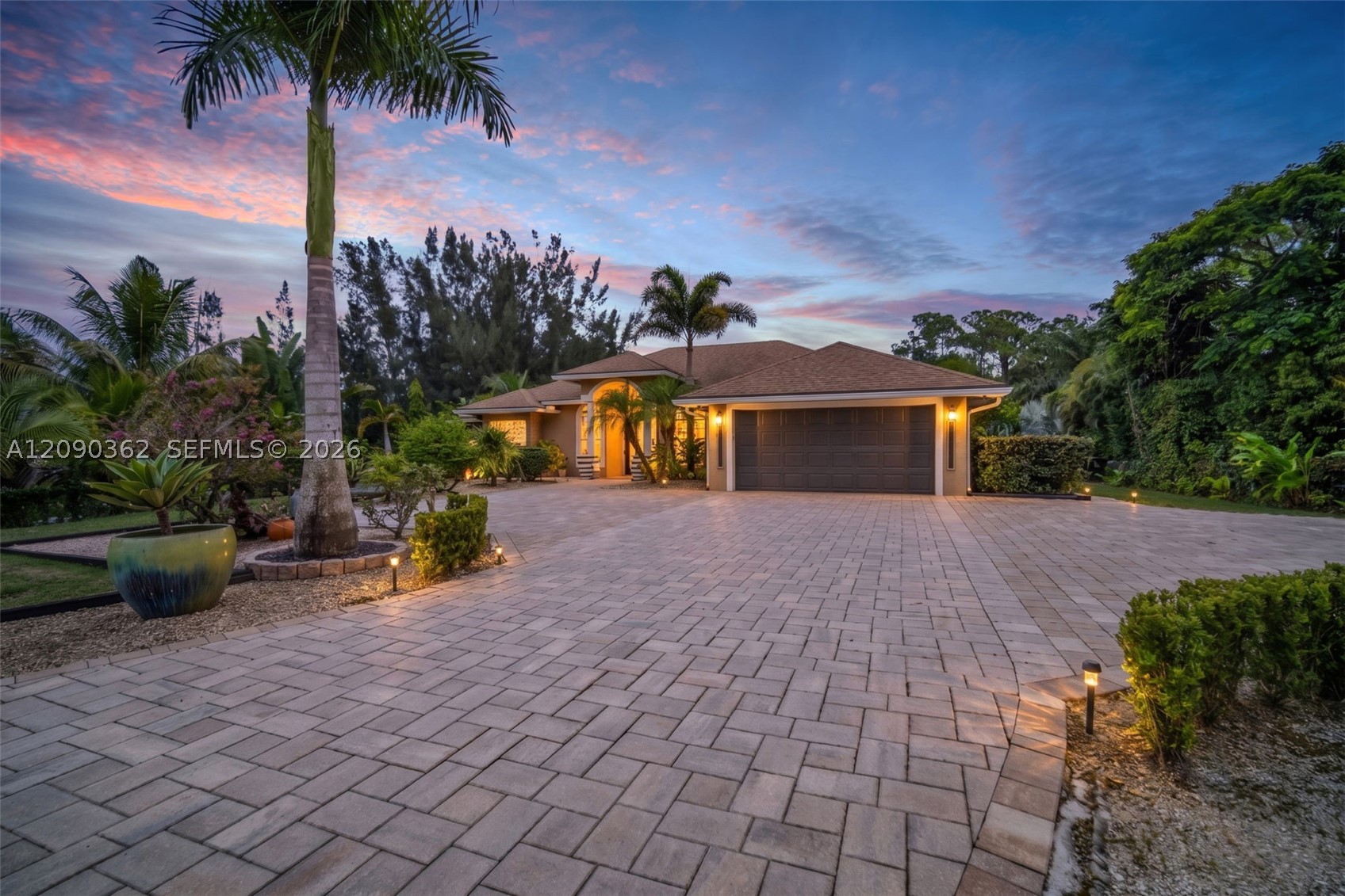 14800 April Dr, Loxahatchee FL 33470
