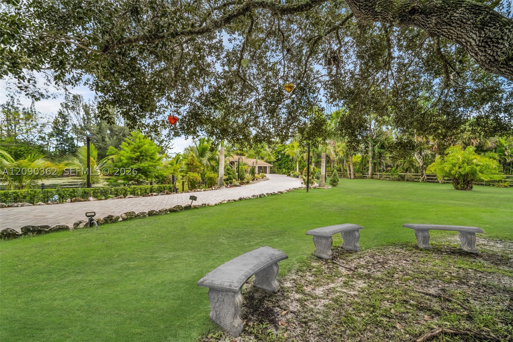 14800 April Dr, Loxahatchee FL 33470