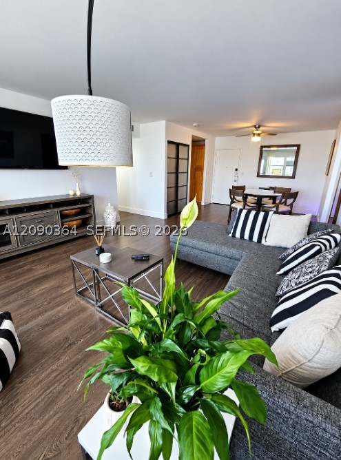 401 Golden Isles Dr #1015, Hallandale Beach FL 33009