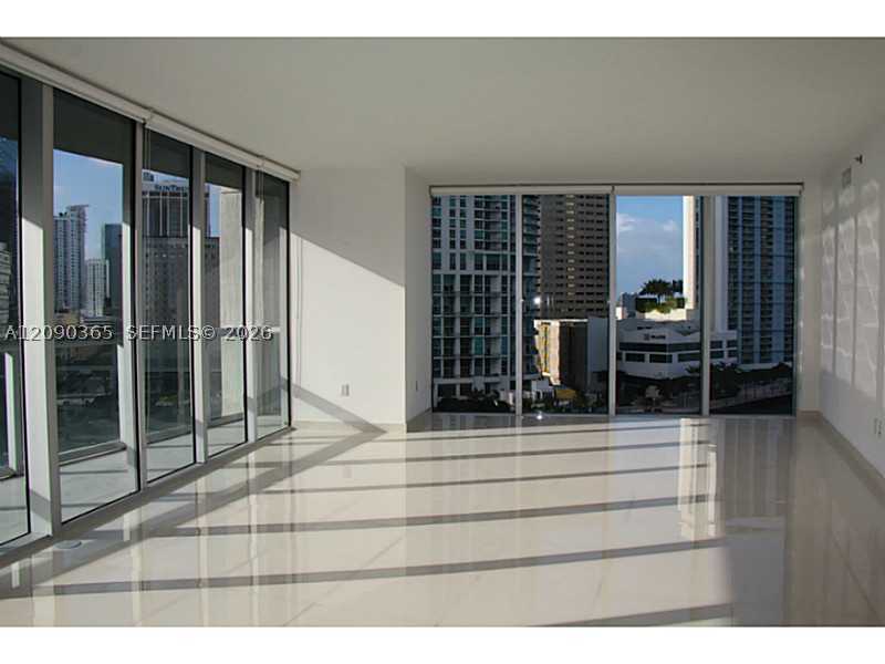 465 Brickell Ave #3002, Miami FL 33131