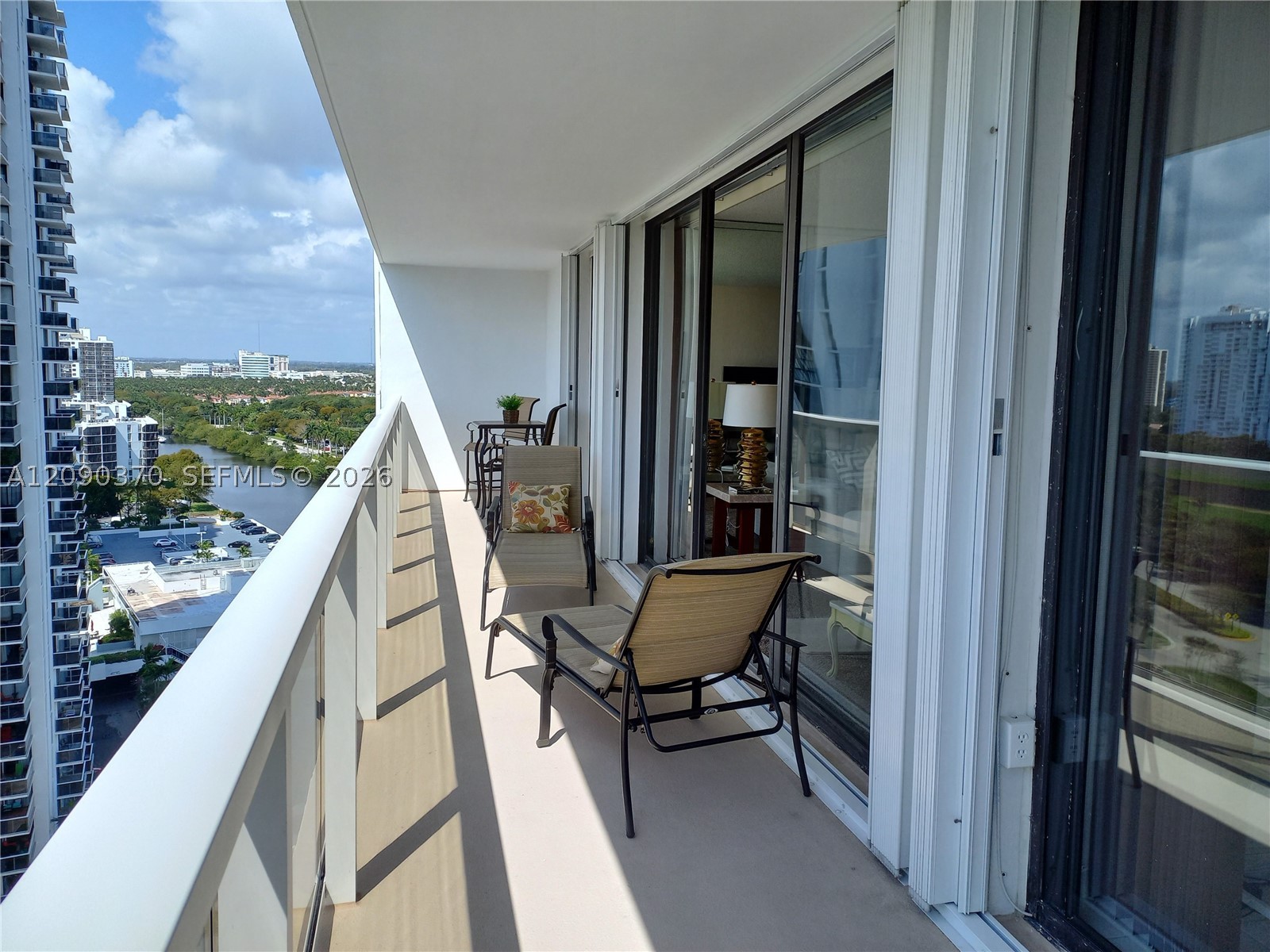 3701 N Country Club Dr #1706, Aventura FL 33180