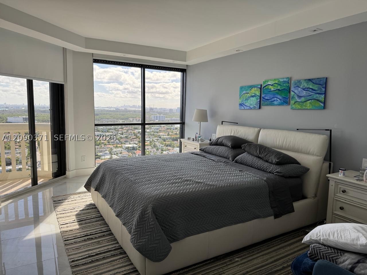 2000 Island Blvd #2808, Aventura FL 33160