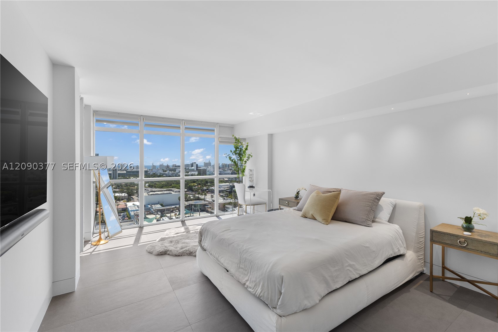 1800 Sunset Harbour Dr #2105, Miami Beach FL 33139
