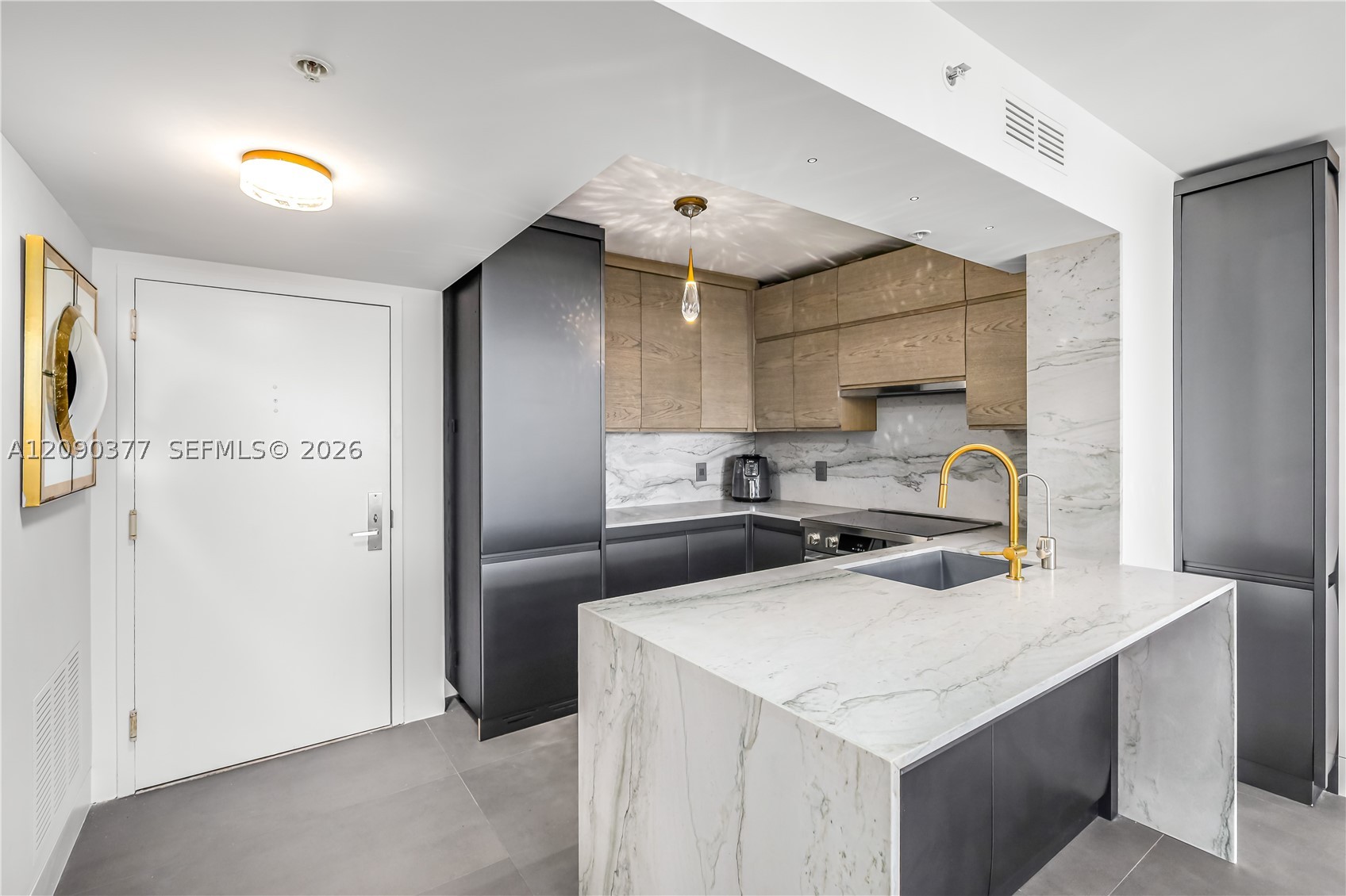 1800 Sunset Harbour Dr #2105, Miami Beach FL 33139