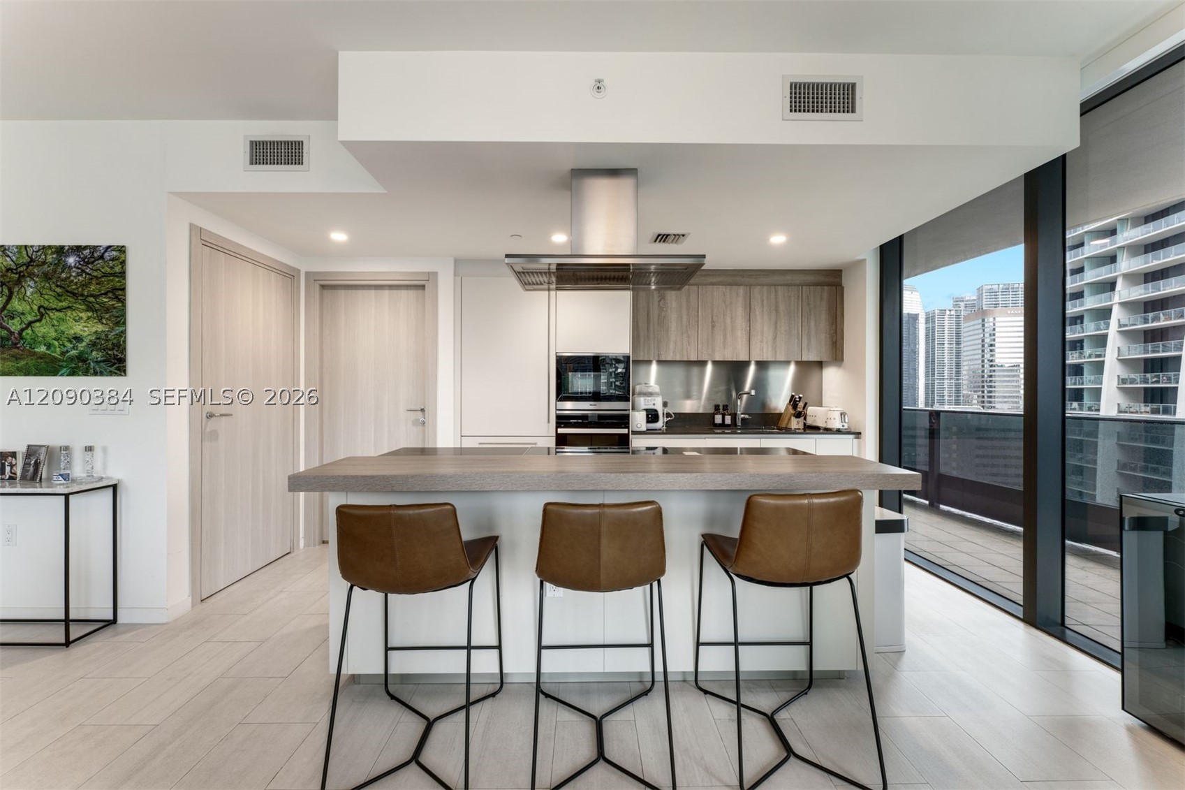 1000 Brickell Plz #2401, Miami FL 33131