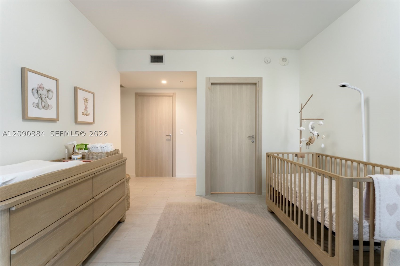 1000 Brickell Plz #2401, Miami FL 33131