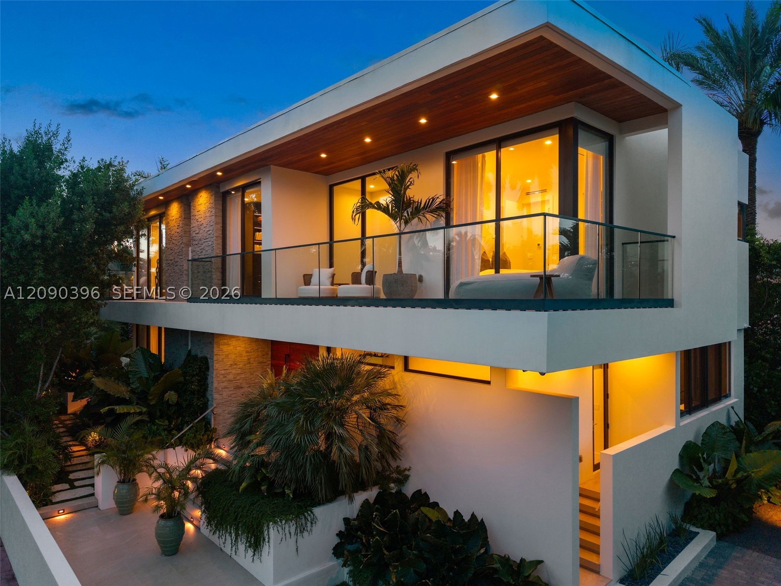 5701 N Bay Rd, Miami Beach FL 33140