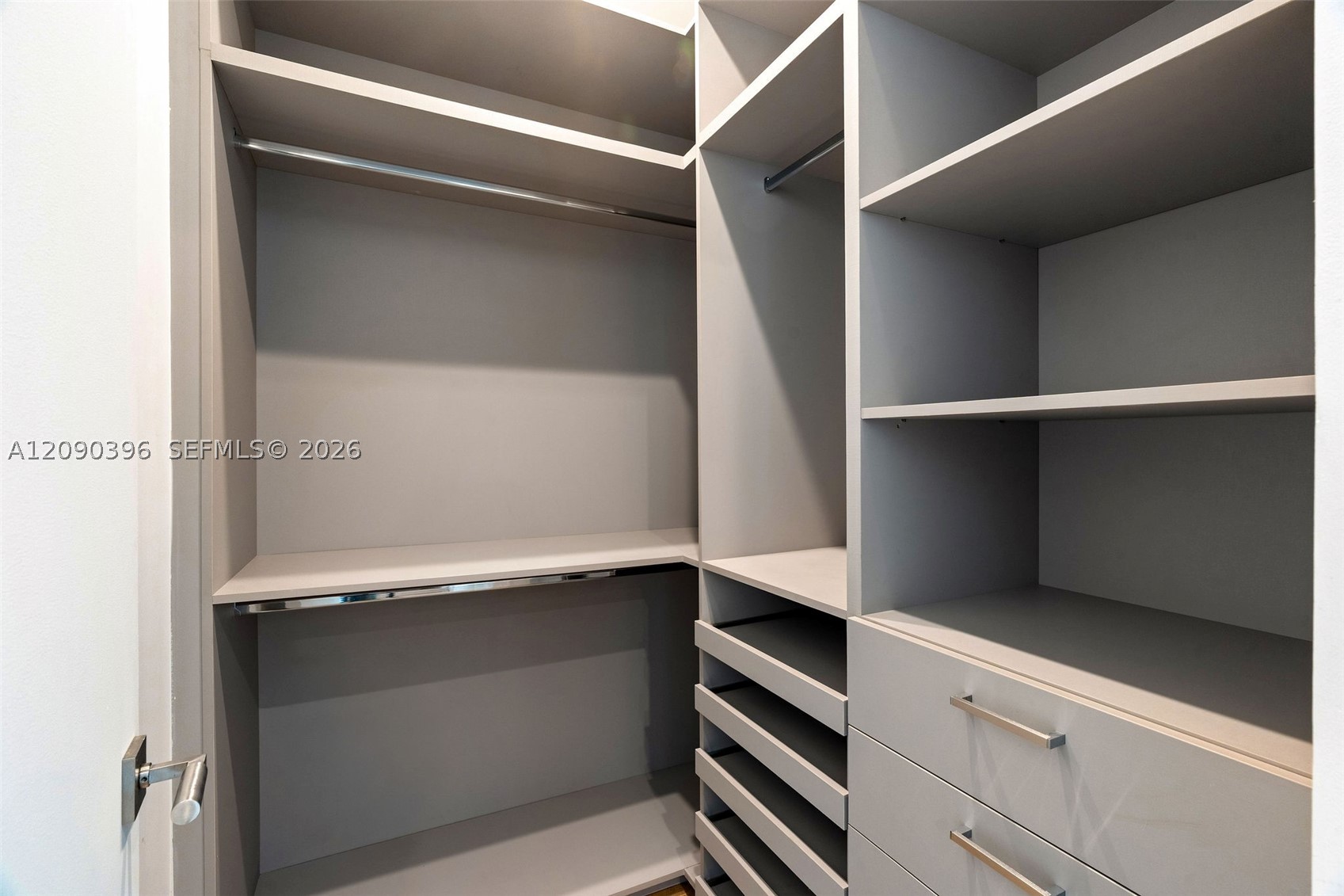 5701 N Bay Rd, Miami Beach FL 33140